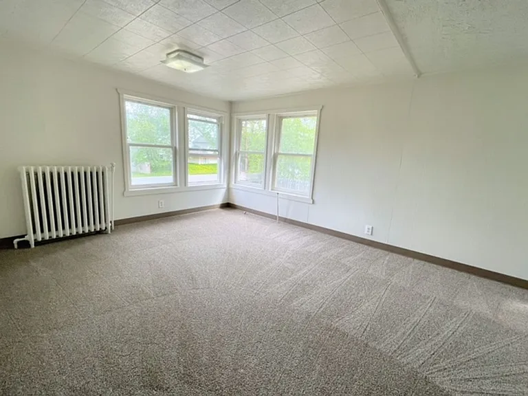 8414 Duben Ave — Photo 10