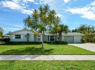 3350 Kenmore Dr, Sarasota, FL 34231