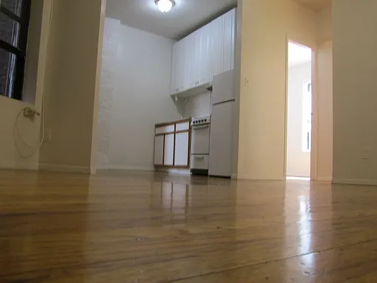 Rented by EK Realty | media 28