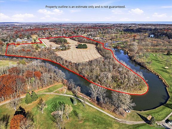 4th image of Oxbow Dr