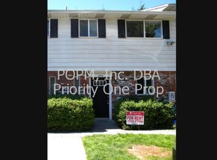 4104 NE Division St, Gresham, OR 97030