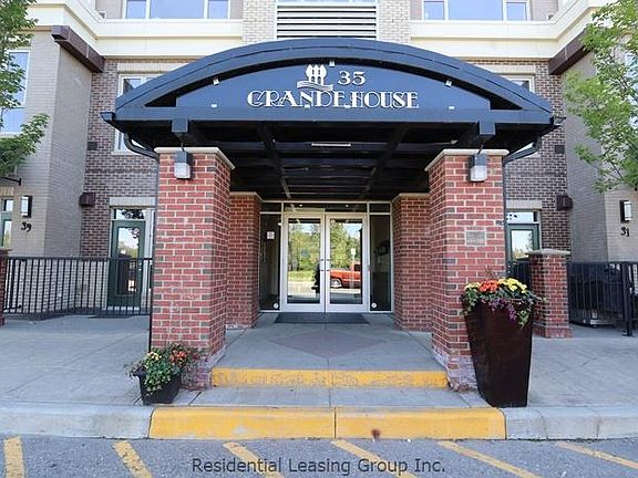 2nd image of 35 Inglewood Park SE #320