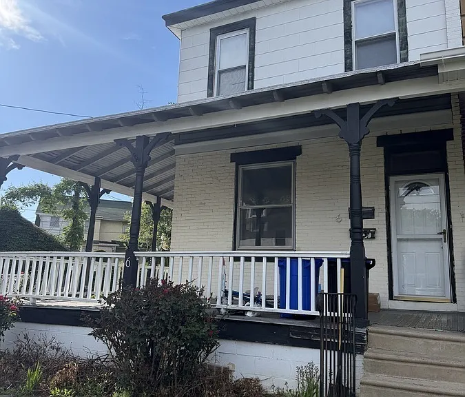 6 S Cedar Ln #1 — Photo 1