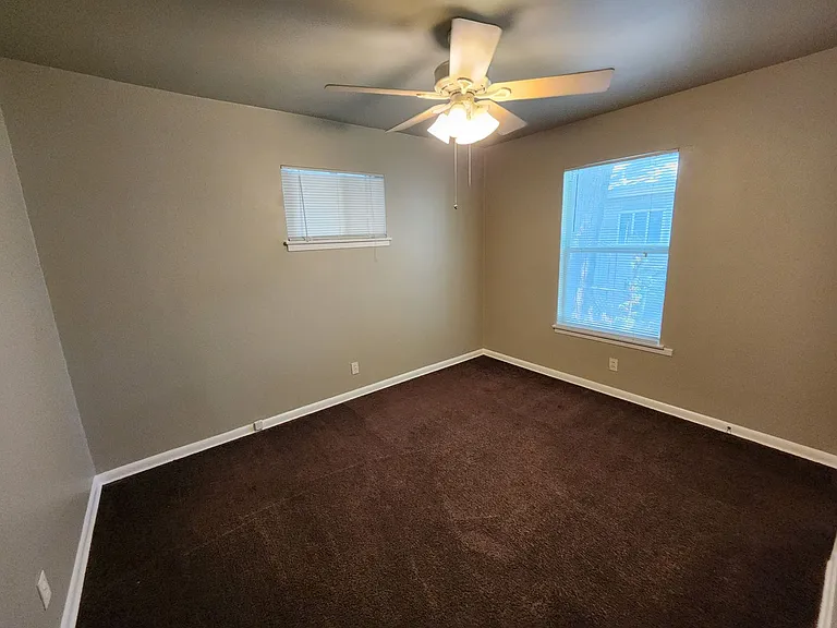404 Franklin Blvd #A — Photo 24