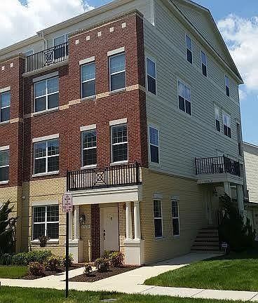 2nd image of 43670 McDowell Sq