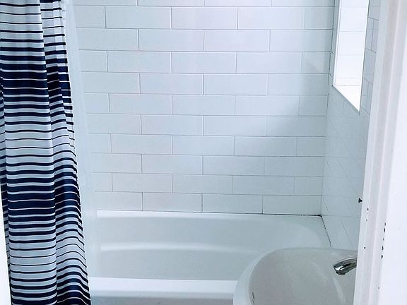 3rd image of 1298 De Kalb Ave #8A