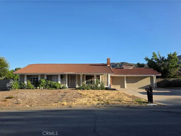 15271 Alvarado St, Lake Elsinore, CA 92530