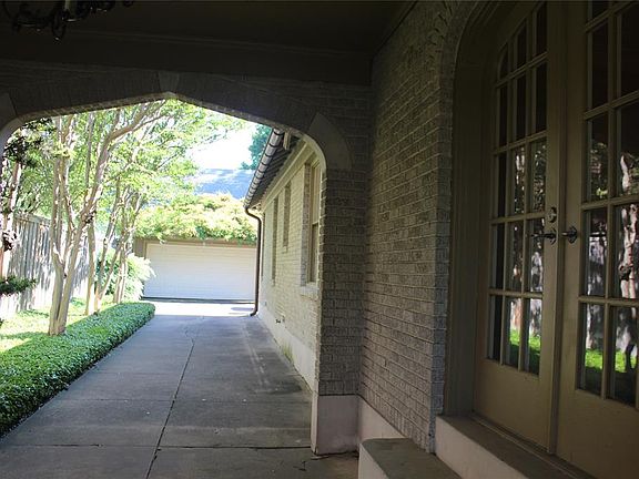 3rd image of 4341 Livingston Ave