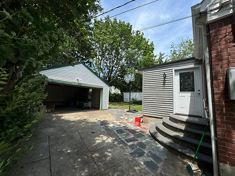 45 Irving Ln — Photo 13