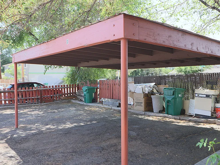 3635 Kindred Ave #D — Photo 2