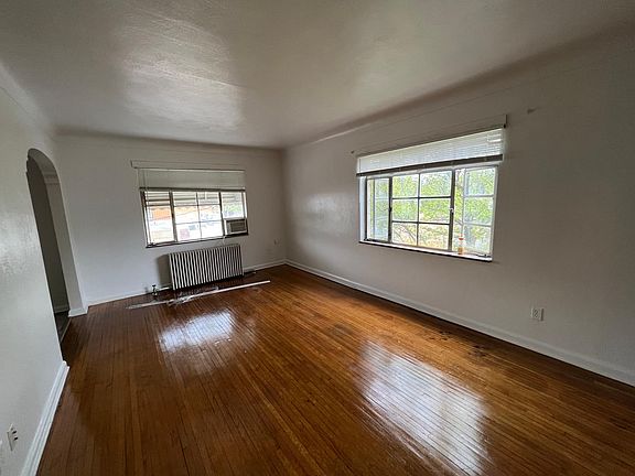 5th image of 4223 Monroe St #C