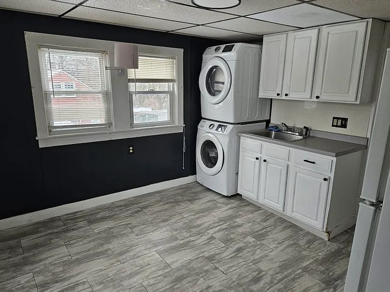 17 Hutchinson St #2 — Photo 1