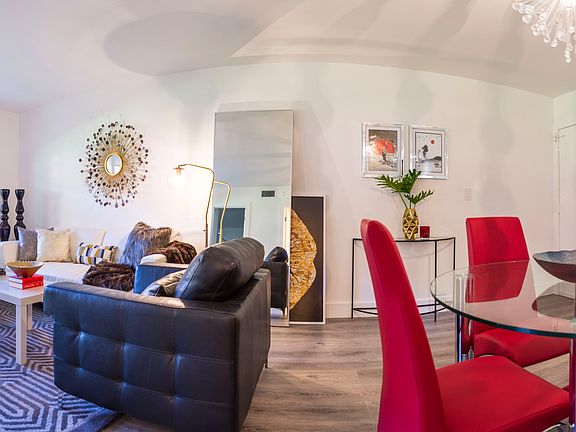 5th image of 200 NE 19th Ct APT 108M