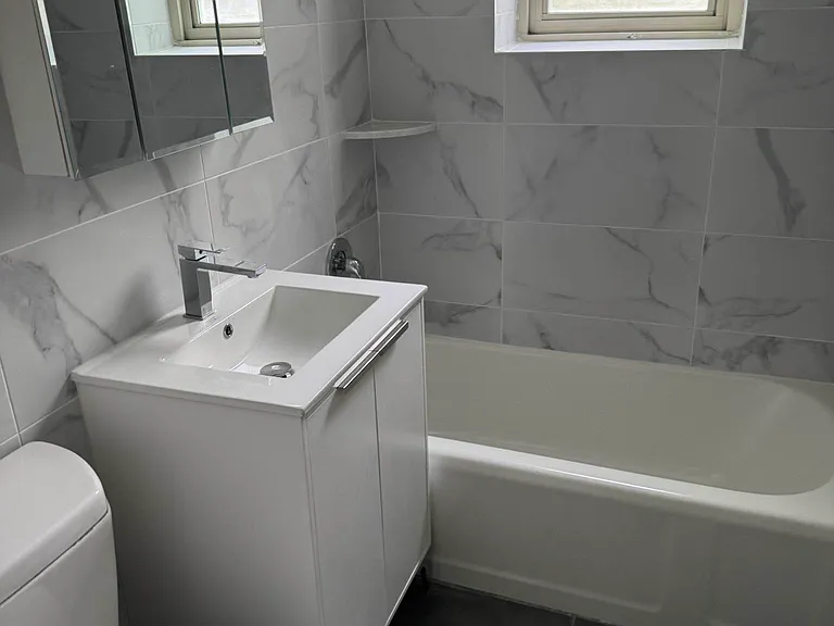 185-19 64th Ave #2B — Photo 3
