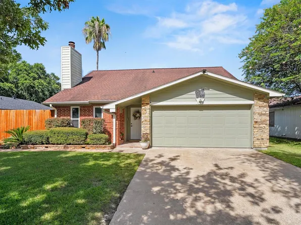 10806 Heather Hill Dr, Houston, TX 77086