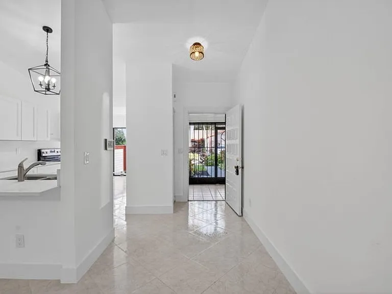 29 Fawlkland Cir — Photo 4