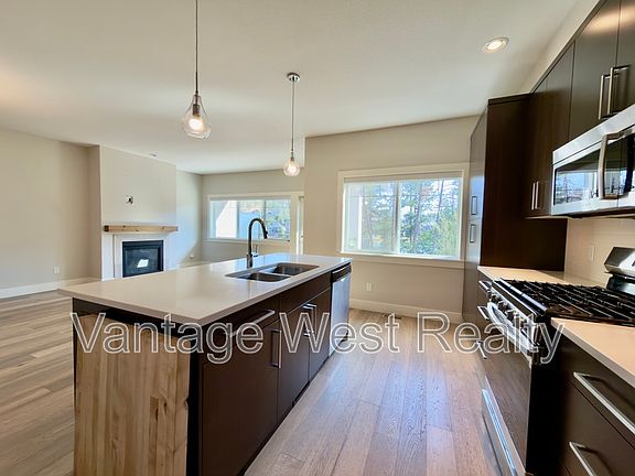 3rd image of Union Rd #51