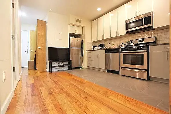 Rented by Metropolitan Property Group | media 9