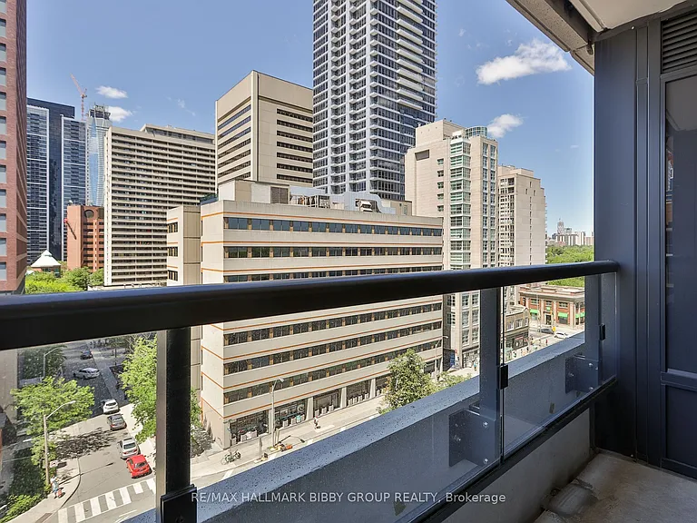 609 Sherbourne St #803 — Photo 20