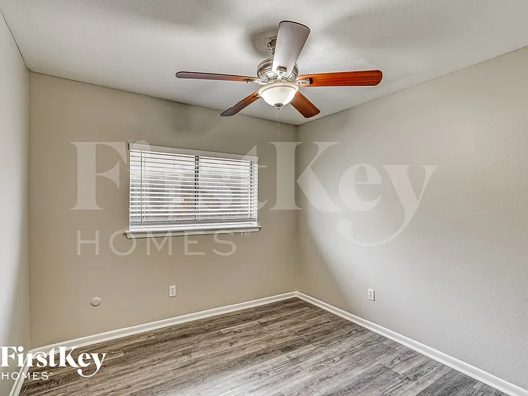 18742 Glen Briar Ln — Photo 13