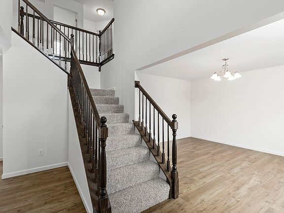 2nd image of 1004 Vardon Meadows Dr