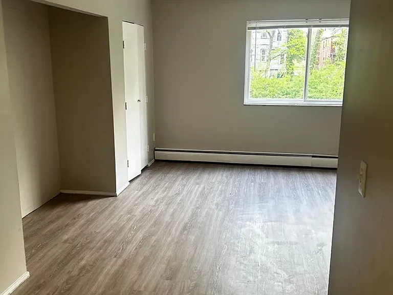 5120 Broerman Ave — Photo 1