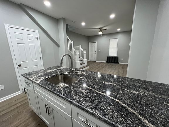 3rd image of 1538 Womrath St