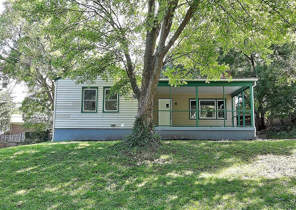 1st image of 105 Magnolia Dr
