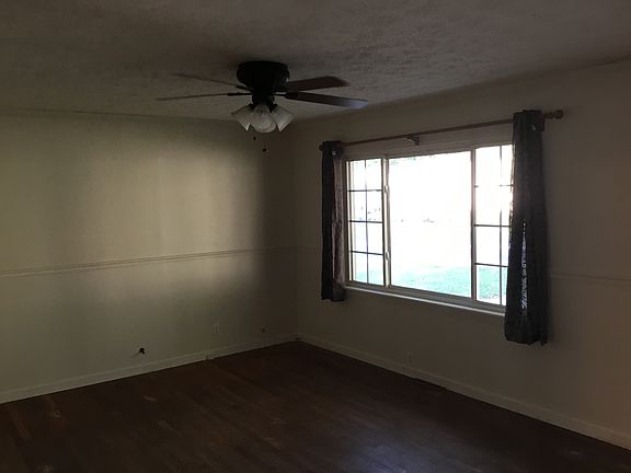 5th image of 916 Vassar Dr