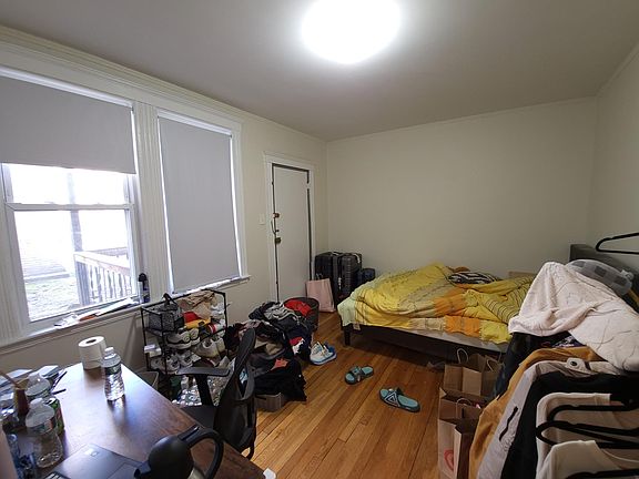 4th image of 1626A Commonwealth Ave #A3