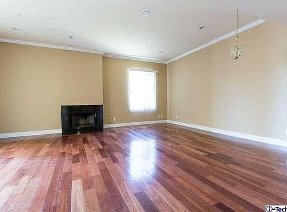 3rd image of 526 E Elmwood Ave APT 104