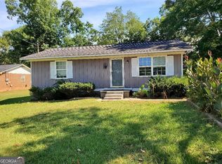 15 Mary Ann St, Newnan, GA 30263