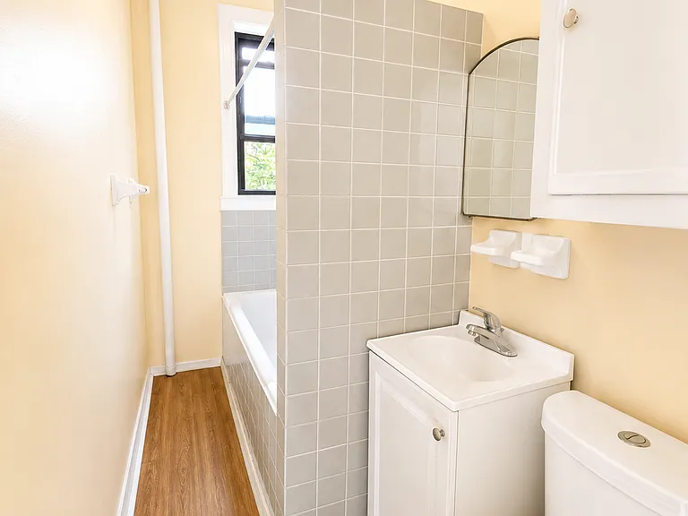 4524 7th Ave #3R — Photo 6
