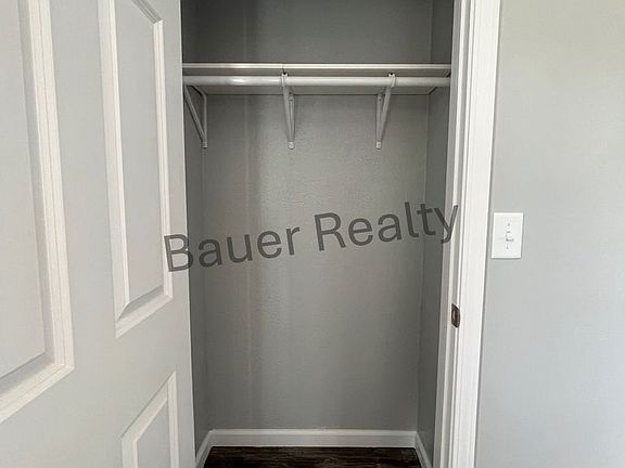 3rd image of 111-115 E Pearl St #111