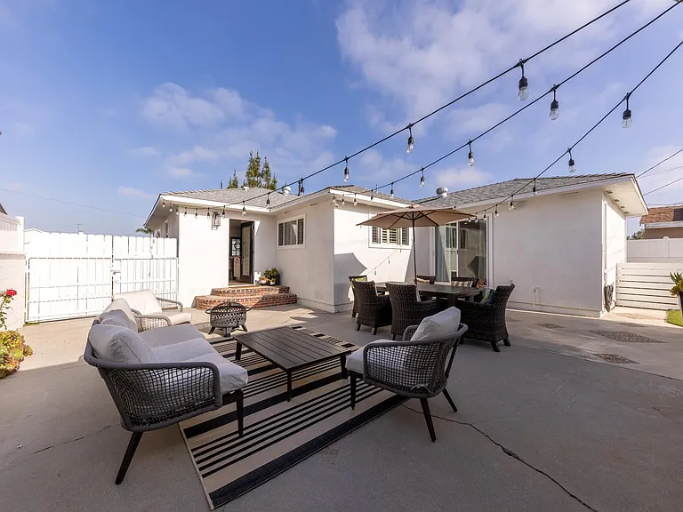 15136 Doty Ave — Photo 19