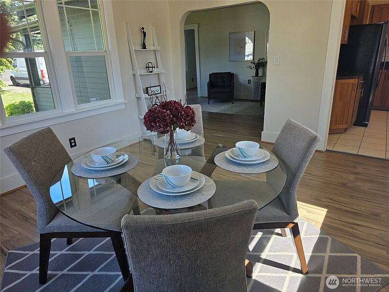 5th image of 8902 Forest Road SW