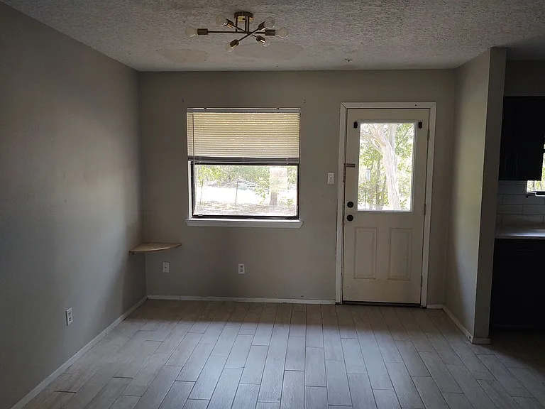 455 Ridge Dr — Photo 3