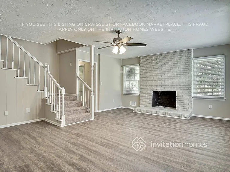 2405 Old Colony Rd — Photo 9