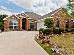 9005 Hogan Dr, Rowlett, TX 75089