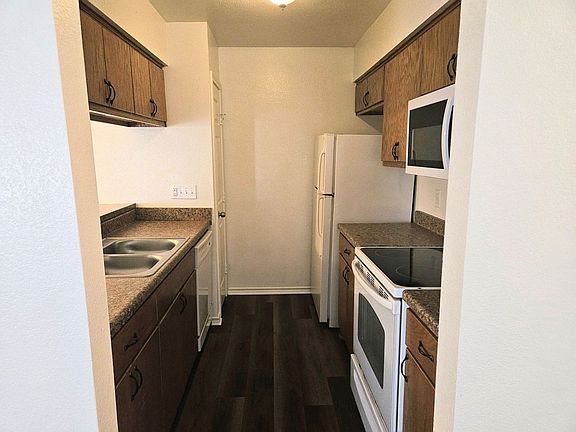 4th image of 508 E Denton Dr APT 56