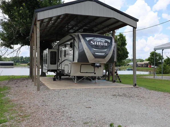 420 Retriever Loop, Crump, TN 38327