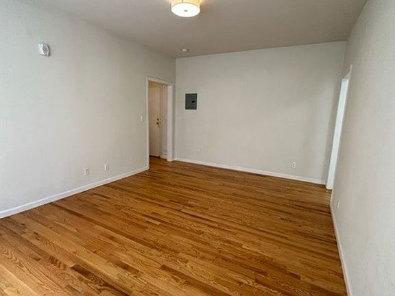 4th image of 333 Fillmore St APT 5