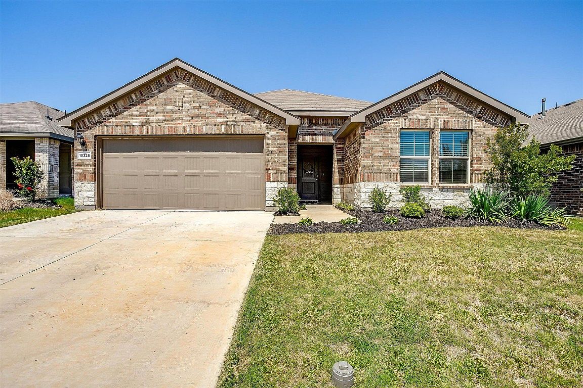 10328 Fort Croghan Trl, Crowley, TX 76036 Zillow