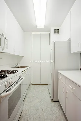 Rented by Mirador Real Estate | media 16