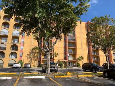 4801 NW 7th St #602, Miami, FL, 33126