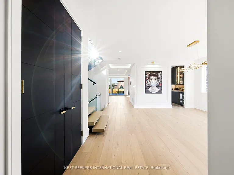27 Inverleigh Dr — Photo 4