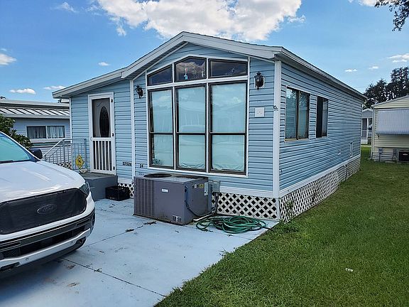 Exterior Right 