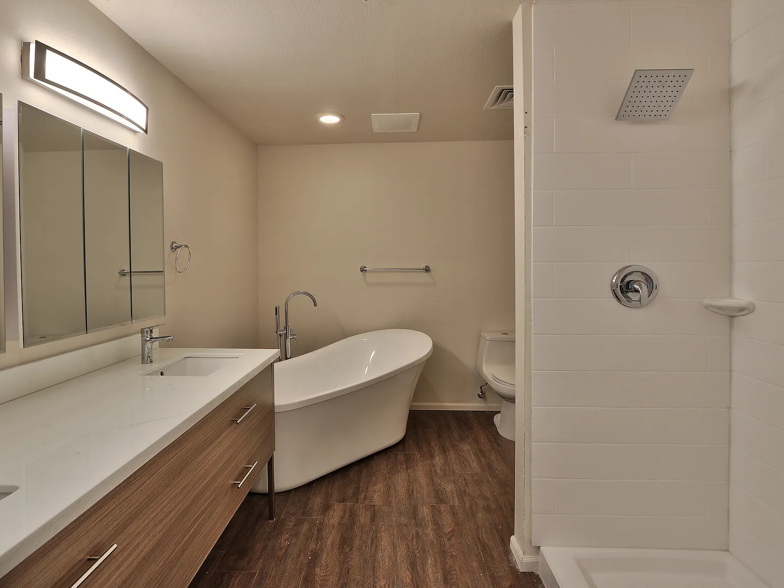 3820 Copper Ave NE — Photo 3