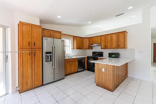 15881 SW 139th Ave Photo 1