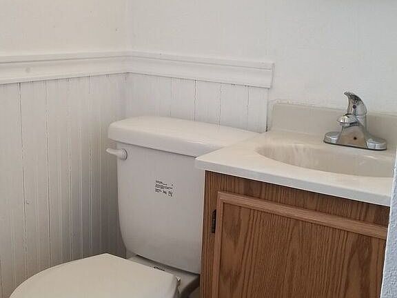 4th image of 1001 NW Crosby Ave #2